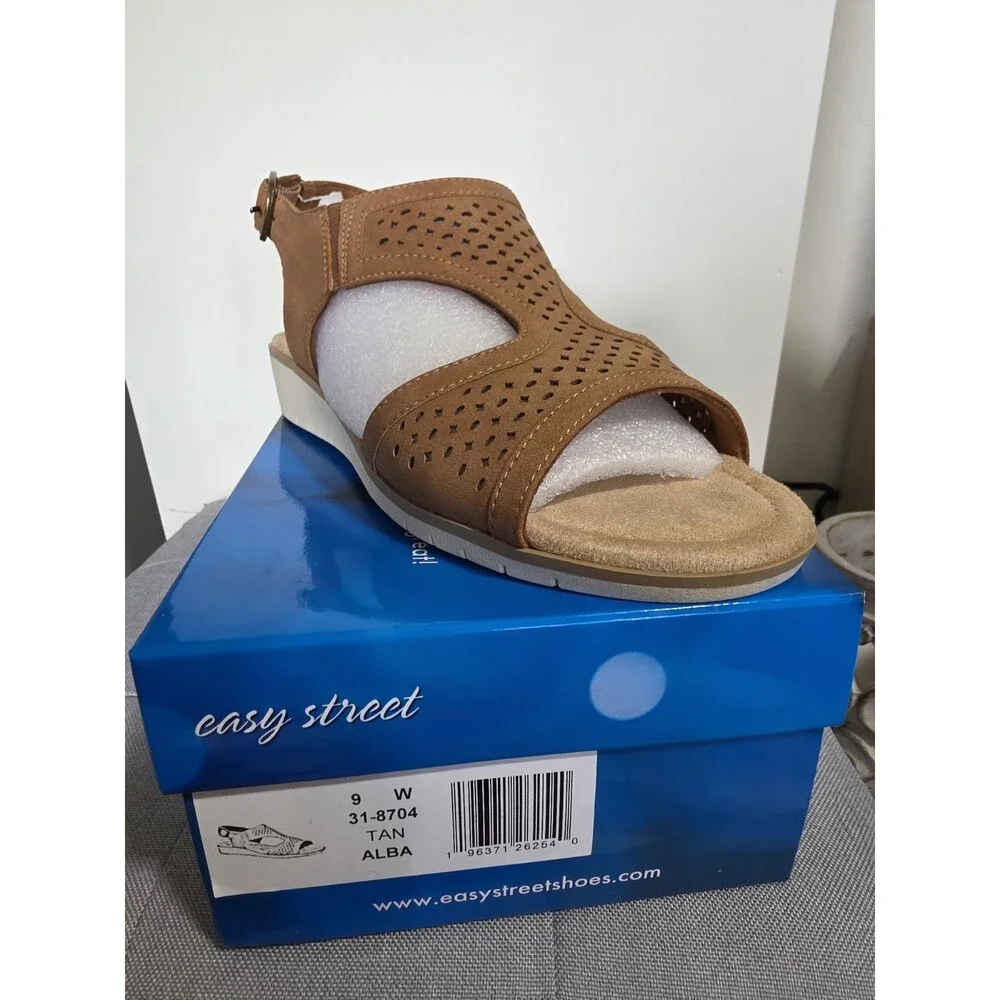 BRAND NEW Easy Street Women's Alba Wedge Sandal Tan 9 Wide NiB